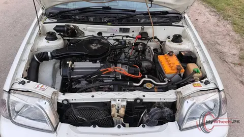 2005 Suzuki Cultus photo 3