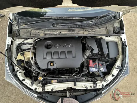 2017 Toyota Corolla ALTIS AUTOMATIC 1.6 photo 7