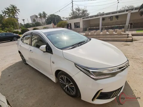 2020 Toyota Corolla ALTIS GRANDE CVT 1.8 photo 7