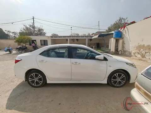 2020 Toyota Corolla ALTIS GRANDE CVT 1.8 photo 5