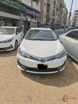 2020 Toyota Corolla ALTIS GRANDE CVT 1.8 photo 8