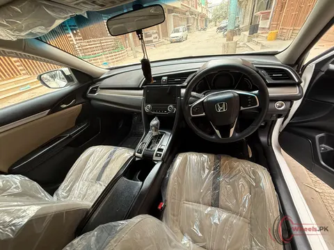 2020 Honda Civic Oriel photo 6