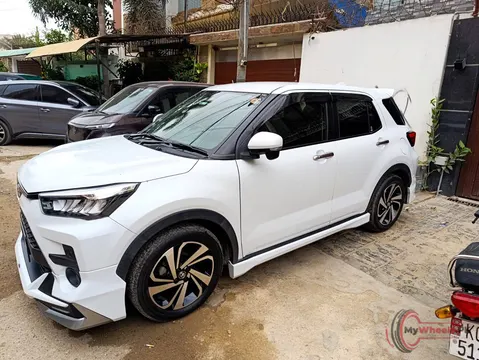 2020 Toyota RAIZE G photo 3