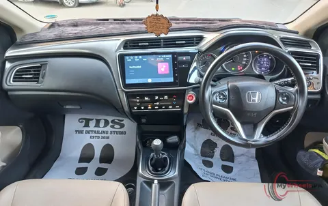 2022 Honda City photo 9