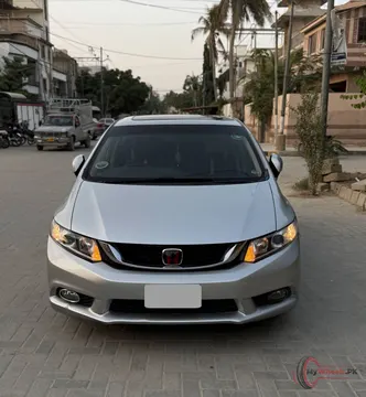 2015 Honda Civic Oriel photo 1