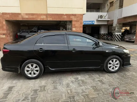 2012 Toyota Corolla ALTIS CRUISETRONIC 1.6 photo 6