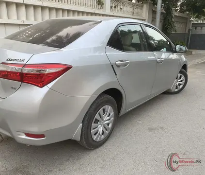 2017 Toyota Corolla GLI AUTOMATIC 1.3 VVTi photo 8