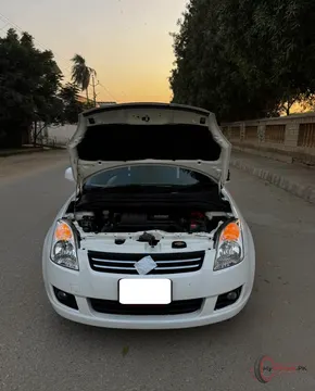 2021 Suzuki Swift photo 2
