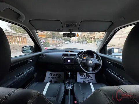2021 Suzuki Swift photo 9
