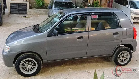 2011 Suzuki Alto photo 2