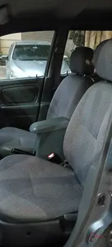 2011 Suzuki Alto photo 4
