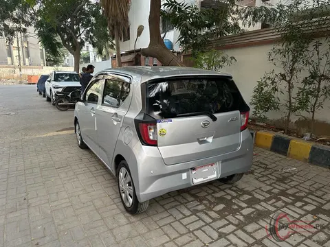 2021 Daihatsu Mira photo 4