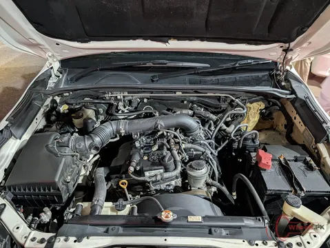 2020 Toyota Fortuner 2.7 G photo 5