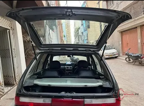 2008 Suzuki Cultus photo 2