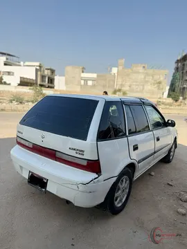 2003 Suzuki Cultus VXR photo 2