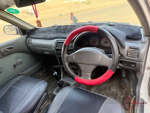 2003 Suzuki Cultus VXR photo 4