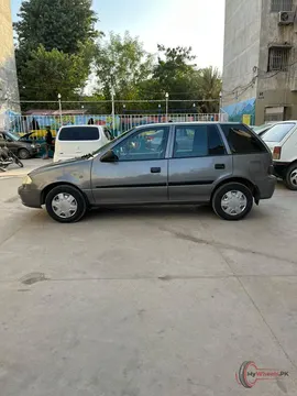 2011 Suzuki Cultus VXR photo 14