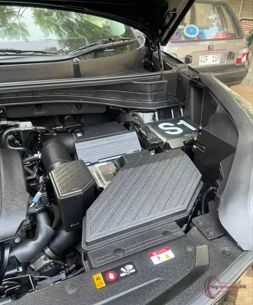 2024 KIA Sportage AWD main vehicle photo
