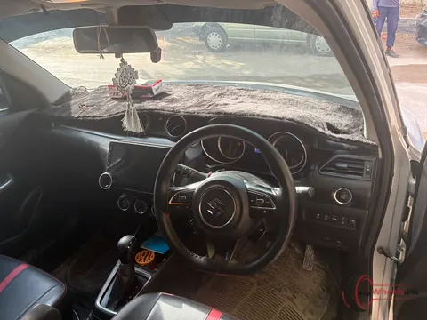 2020 Suzuki Swift photo 5