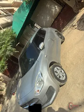 2020 Suzuki Swift photo 4