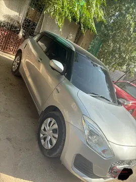 2020 Suzuki Swift photo 3