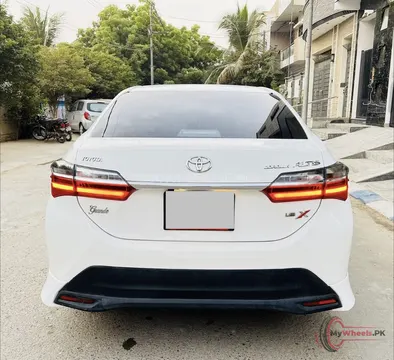 2025 Toyota Corolla ALTIS GRANDE X CVT 1.8 BLACK INTERIOR photo 2