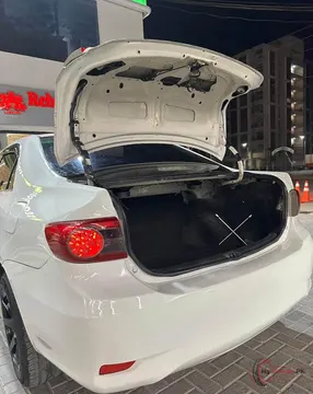 2010 Toyota Corolla photo 3