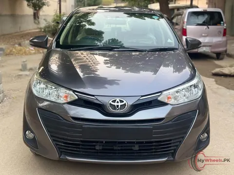 2020 Toyota Yaris ATIV CVT 1.3 photo 1