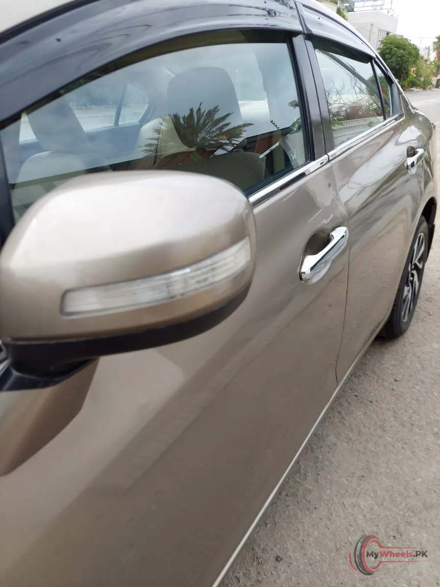 2013 Honda Civic Oriel main vehicle photo