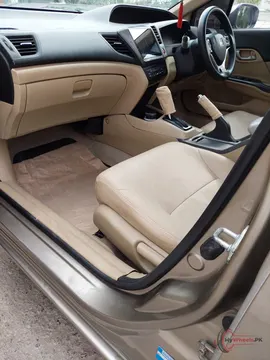 2013 Honda Civic Oriel photo 12