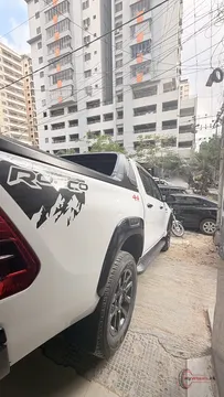 2022 Toyota HILUX REVO ROCCO photo 5
