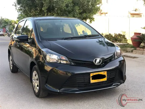 2014 Toyota VITZ