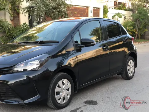 2014 Toyota VITZ photo 3
