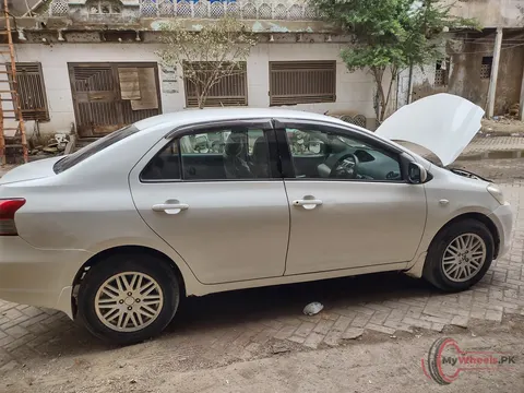 2007 Toyota BELTA photo 10