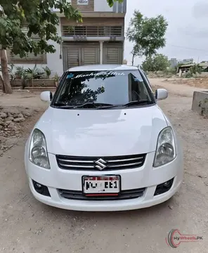 2012 Suzuki Swift photo 5
