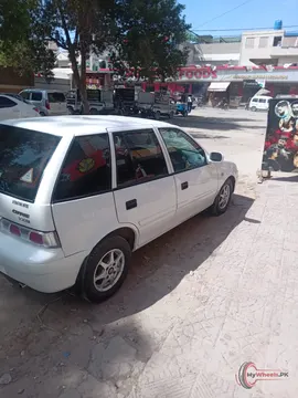 2016 Suzuki Cultus photo 3