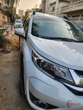 2018 Honda BR-V i-VTEC S photo 5