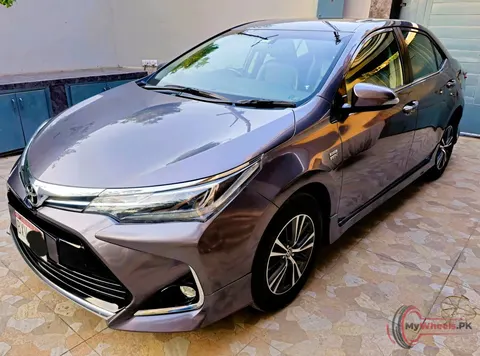 2022 Toyota Corolla photo 3