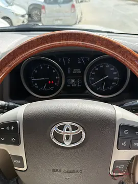 2012 Toyota LAND CRUISER ZX photo 11