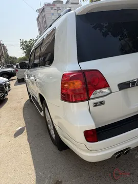 2012 Toyota LAND CRUISER ZX photo 4