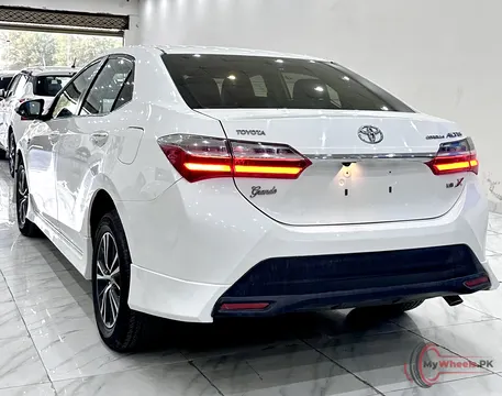 2018 Toyota Corolla ALITS X 1.8 photo 11