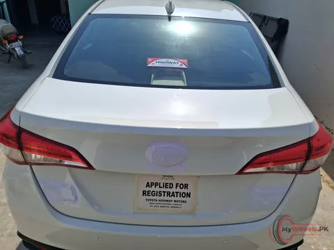 2026 Toyota Yaris GLI CVT 1.3 photo 8