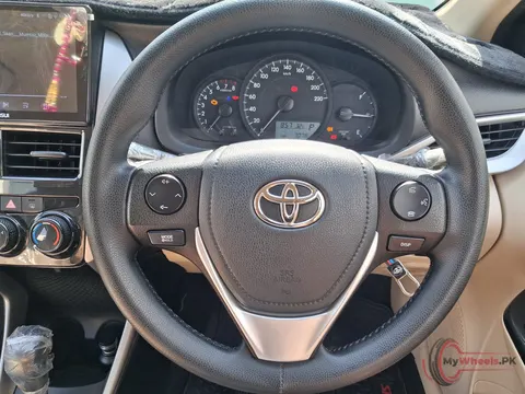 2026 Toyota Yaris GLI CVT 1.3 photo 12