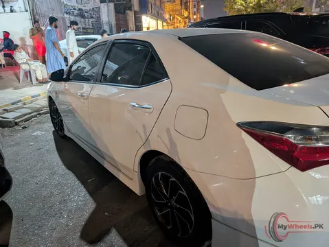 2023 Toyota Corolla ALTIS 1.6 X CVT-i SPECIAL EDITION photo 4