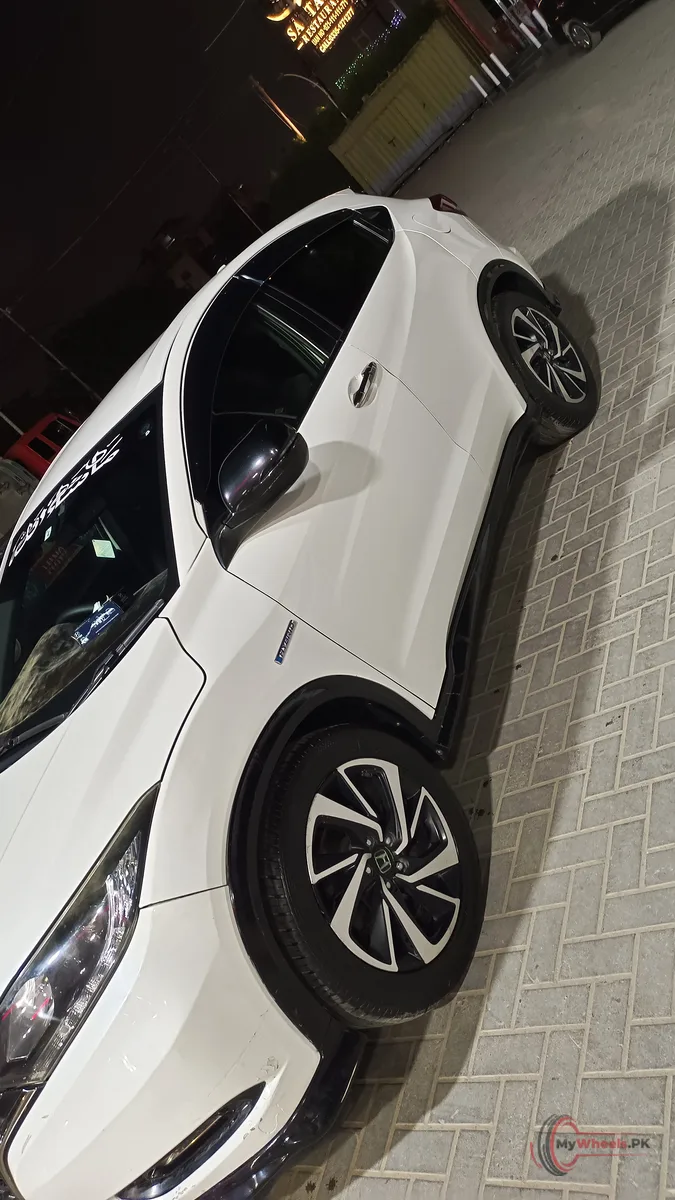 2016 Honda HYBRID RS HONDA SENSING Other