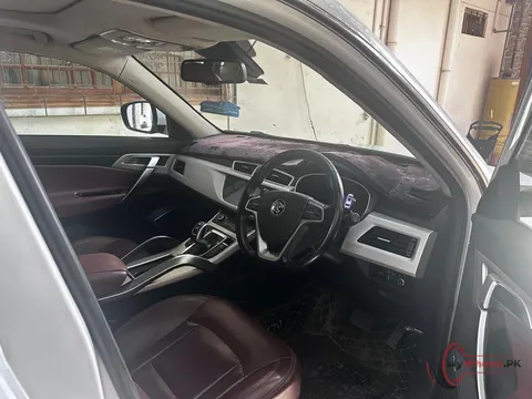 2021 PROTON X70 PREMIUM FWD photo 2