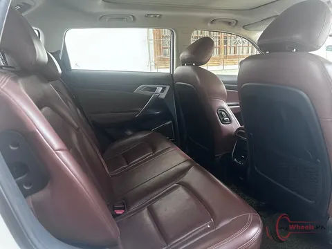2021 PROTON X70 PREMIUM FWD photo 5
