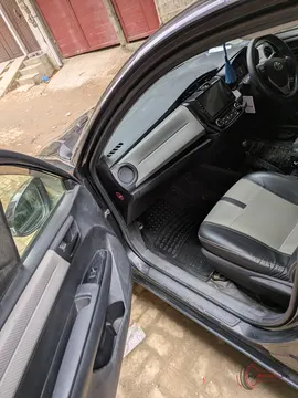 2014 Toyota CAROLLA AXIO X 1.5 photo 1