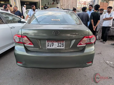 2011 Toyota Corolla ALTIS 1.6 photo 2