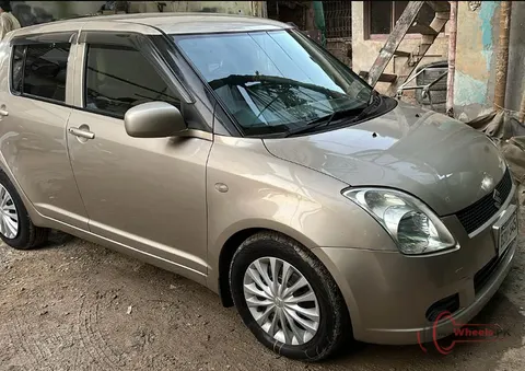 2006 Suzuki Swift photo 4